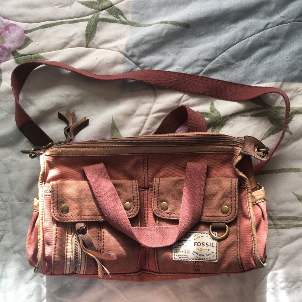 VINTAGE CLASSY BAG BY FOSSIL